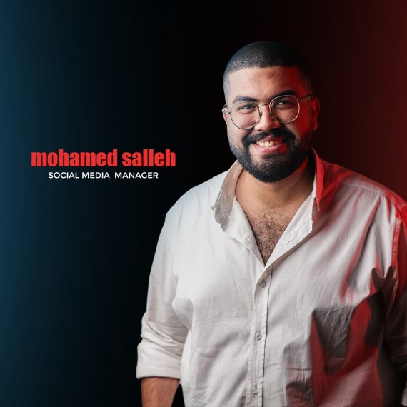 social media  manager